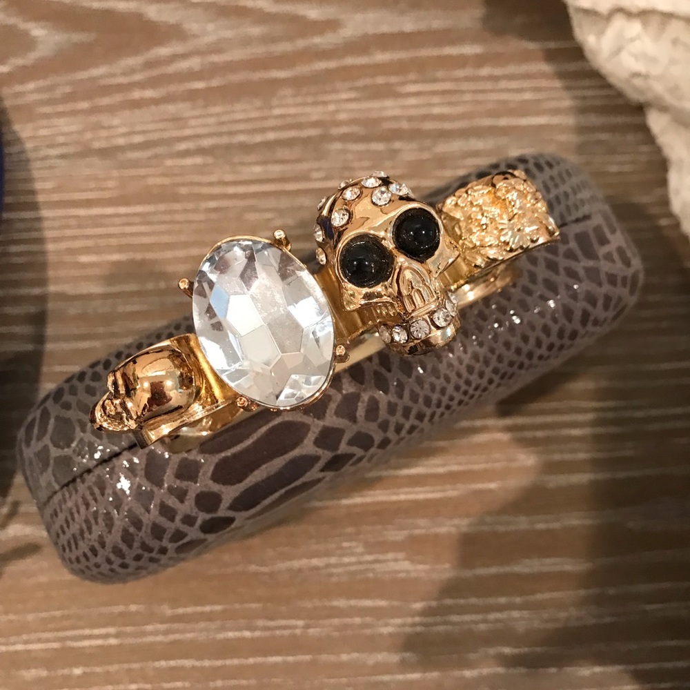 Elegant Gray Skull Accent Clutch